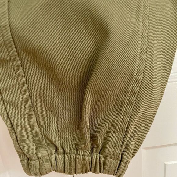 Joseph Riding Jogger Pant, Olive - Picture 6 of 12